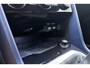 Volkswagen T-Roc 1.0 TSI Style Business | Navigatie | Trekhaak | Stoelverwarming | Climate control | Dakrails | Extra getint glas | Lichtmetalen velgen