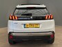 Peugeot 3008 1.2 PureTech Blue Lease Premium Avantage Panorama Dak | 19" Lichtmetaal | Camera | Cruise | Climate | Carplay | Keyless | Navigatie | Achteruitrijcamera | Apple Carplay/Android Auto|telefoonintegratie premium | Chroom delen exterieur
