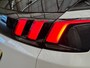 Peugeot 3008 1.2 PureTech Blue Lease Premium Avantage Panorama Dak | 19" Lichtmetaal | Camera | Cruise | Climate | Carplay | Keyless | Navigatie | Achteruitrijcamera | Apple Carplay/Android Auto|telefoonintegratie premium | Chroom delen exterieur