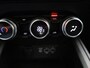 Renault Clio 1.6 E-Tech Hybrid 140 Zen | Apple carplay | Trekhaak | Cruise control
