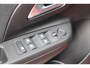 Opel Corsa Ultimate | 17" Lichtmetalen velgen, Diamond Cut | Dode hoek waarschuwing | Draadloze telefoonlader