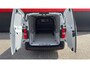 Peugeot e-Expert EV L3 75 kWh | €14.470 korting! | 16" stalen velgen | Elektrisch bedienbare en verwarmbare buitenspiegels | Elektrische parkeerrem