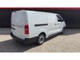 Peugeot e-Expert EV L3 75 kWh | €14.470 korting! | 16" stalen velgen | Elektrisch bedienbare en verwarmbare buitenspiegels | Elektrische parkeerrem
