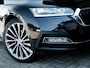 Skoda Octavia Combi 1.4 TSI iV PHEV Business Edition Plus | CANTON Audio | Schuif/ Kantel Panorama Dak | HUD | Camera | Stoelverwarming & Verkoeling | CRYSTAL LED | 19'' Lichtmetalen Velgen | Adaptieve Cruise Control |