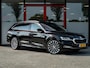 Skoda Octavia Combi 1.4 TSI iV PHEV Business Edition Plus | CANTON Audio | Schuif/ Kantel Panorama Dak | HUD | Camera | Stoelverwarming & Verkoeling | CRYSTAL LED | 19'' Lichtmetalen Velgen | Adaptieve Cruise Control |