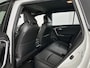 Toyota RAV4 - 2.5 Hybrid AWD Bi-Tone // DEALERONDERHOUDEN // TREKHAAK // LEDER // RONDOMCAMERA //