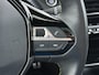 Peugeot e-2008 EV GT Pack 50kWh SOH 90% Panoramadak Trekhaak Two Tone Adap.Cruise 360°Camera Apple Carplay Android Auto 3D-Navi Ecc Pdc Keyless Regen-Lichtsensor Lane Assist Privacy Glas Lmv 18" Led Isofix Connected-Apps DAB Bluetooth 1e Eigenaar Origineel Nederlandse Auto Dealeronderhouden