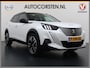 Peugeot e-2008 EV GT Pack 50kWh SOH 90% Panoramadak Trekhaak Two Tone Adap.Cruise 360°Camera Apple Carplay Android Auto 3D-Navi Ecc Pdc Keyless Regen-Lichtsensor Lane Assist Privacy Glas Lmv 18" Led Isofix Connected-Apps DAB Bluetooth 1e Eigenaar Origineel Nederlandse Auto Dealeronderhouden