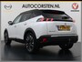 Peugeot e-2008 EV GT Pack 50kWh SOH 90% Panoramadak Trekhaak Two Tone Adap.Cruise 360°Camera Apple Carplay Android Auto 3D-Navi Ecc Pdc Keyless Regen-Lichtsensor Lane Assist Privacy Glas Lmv 18" Led Isofix Connected-Apps DAB Bluetooth 1e Eigenaar Origineel Nederlandse Auto Dealeronderhouden