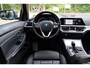 BMW 3-Serie Touring 330e xDrive High Executive Luxury Line | Pano | Adap Cruise | HUD | Memory | 19 "| Laser | Hifi | Camera | Keyless | Adaptief M onderstel | Stoelverwarming voor & achter | Etc.