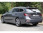 BMW 3-Serie Touring 330e xDrive High Executive Luxury Line | Pano | Adap Cruise | HUD | Memory | 19 "| Laser | Hifi | Camera | Keyless | Adaptief M onderstel | Stoelverwarming voor & achter | Etc.