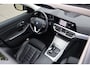 BMW 3-Serie Touring 330e xDrive High Executive Luxury Line | Pano | Adap Cruise | HUD | Memory | 19 "| Laser | Hifi | Camera | Keyless | Adaptief M onderstel | Stoelverwarming voor & achter | Etc.