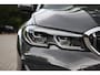 BMW 3-Serie Touring 330e xDrive High Executive Luxury Line | Pano | Adap Cruise | HUD | Memory | 19 "| Laser | Hifi | Camera | Keyless | Adaptief M onderstel | Stoelverwarming voor & achter | Etc.