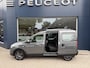 Dacia Dokker 1.2 TCe S&S Stepway | Navigatie | Trekhaak 1200 KG | Cruise control | Parkeer Camera | Ruime Gezinsauto | 2x Zijschuifdeur | Parkeersensoren | Dakrails |