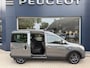 Dacia Dokker 1.2 TCe S&S Stepway | Navigatie | Trekhaak 1200 KG | Cruise control | Parkeer Camera | Ruime Gezinsauto | 2x Zijschuifdeur | Parkeersensoren | Dakrails |