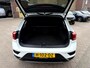 Volkswagen T-Roc 1.5 TSI 150pk Style Business Camera, 17''Lmv, Stoelverwarming