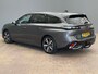 Peugeot 308 SW 1.2 PureTech Allure Camera | Adaptieve Cruise | Parkeersensoren | 17" Lichtmetaal | Navigatie | Leder/Stof | Achteruitrijcamera | Apple Carplay/Android Auto|telefoonintegratie premium | Cruise control adaptief