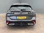 Peugeot 308 SW 1.2 PureTech Allure Camera | Adaptieve Cruise | Parkeersensoren | 17" Lichtmetaal | Navigatie | Leder/Stof | Achteruitrijcamera | Apple Carplay/Android Auto|telefoonintegratie premium | Cruise control adaptief