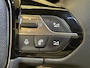 Peugeot 308 SW 1.2 PureTech Allure Camera | Adaptieve Cruise | Parkeersensoren | 17" Lichtmetaal | Navigatie | Leder/Stof | Achteruitrijcamera | Apple Carplay/Android Auto|telefoonintegratie premium | Cruise control adaptief
