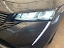 Peugeot 308 SW 1.2 PureTech Allure Camera | Adaptieve Cruise | Parkeersensoren | 17" Lichtmetaal | Navigatie | Leder/Stof | Achteruitrijcamera | Apple Carplay/Android Auto|telefoonintegratie premium | Cruise control adaptief
