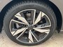 Peugeot 308 SW 1.2 PureTech Allure Camera | Adaptieve Cruise | Parkeersensoren | 17" Lichtmetaal | Navigatie | Leder/Stof | Achteruitrijcamera | Apple Carplay/Android Auto|telefoonintegratie premium | Cruise control adaptief