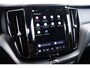 Volvo XC60 2.0 T8 Plug-in hybrid AWD Ultimate Dark Trekhaak - Panoramadak - Head-up - Stuurwielverwarming - Harman Kardon - Adaptieve cruise - 360° Surround View