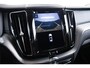 Volvo XC60 2.0 T8 Plug-in hybrid AWD Ultimate Dark Trekhaak - Panoramadak - Head-up - Stuurwielverwarming - Harman Kardon - Adaptieve cruise - 360° Surround View