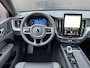 Volvo XC60 2.0 T8 Plug-in hybrid AWD Plus Black Edition Panoramadak / T8 - 455PK / Harman Kardon / Stuur- Stoelverwarming / 21" / Memory seats / 360 graden camera / Grote accu / AWD