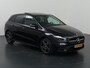 Mercedes-Benz B-klasse 250e Business Solution AMG | Panoramaschuifdak | Night | Winter pakket | Trekhaak | Stoelverwarming |