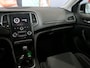Renault Megane Estate 1.2 TCe Life - Trekhaak - Stoelverwarming - Clima - Allseasons - Sensor achter - Airco