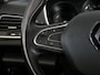 Renault Megane Estate 1.2 TCe Life - Trekhaak - Stoelverwarming - Clima - Allseasons - Sensor achter - Airco