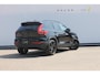 Volvo XC40 2.0 177PK Automaat Plus Black Edition 20" lichtmetalen velgen / Google infotainment / Stoelverwarming en Stuurwielverwarming / Draadloos opladen / Cruise control / Getinte ramen vanaf de B-stijl
