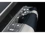 Volvo XC40 2.0 177PK Automaat Plus Black Edition 20" lichtmetalen velgen / Google infotainment / Stoelverwarming en Stuurwielverwarming / Draadloos opladen / Cruise control / Getinte ramen vanaf de B-stijl