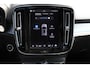 Volvo XC40 2.0 177PK Automaat Plus Black Edition 20" lichtmetalen velgen / Google infotainment / Stoelverwarming en Stuurwielverwarming / Draadloos opladen / Cruise control / Getinte ramen vanaf de B-stijl