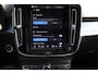 Volvo XC40 2.0 177PK Automaat Plus Black Edition 20" lichtmetalen velgen / Google infotainment / Stoelverwarming en Stuurwielverwarming / Draadloos opladen / Cruise control / Getinte ramen vanaf de B-stijl