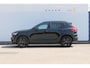 Volvo XC40 2.0 177PK Automaat Plus Black Edition 20" lichtmetalen velgen / Google infotainment / Stoelverwarming en Stuurwielverwarming / Draadloos opladen / Cruise control / Getinte ramen vanaf de B-stijl