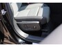 Volvo XC40 2.0 177PK Automaat Plus Black Edition 20" lichtmetalen velgen / Google infotainment / Stoelverwarming en Stuurwielverwarming / Draadloos opladen / Cruise control / Getinte ramen vanaf de B-stijl