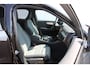 Volvo XC40 2.0 177PK Automaat Plus Black Edition 20" lichtmetalen velgen / Google infotainment / Stoelverwarming en Stuurwielverwarming / Draadloos opladen / Cruise control / Getinte ramen vanaf de B-stijl