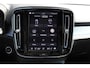 Volvo XC40 2.0 177PK Automaat Plus Black Edition 20" lichtmetalen velgen / Google infotainment / Stoelverwarming en Stuurwielverwarming / Draadloos opladen / Cruise control / Getinte ramen vanaf de B-stijl