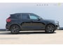 Volvo XC40 2.0 177PK Automaat Plus Black Edition 20" lichtmetalen velgen / Google infotainment / Stoelverwarming en Stuurwielverwarming / Draadloos opladen / Cruise control / Getinte ramen vanaf de B-stijl