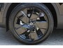 Volvo XC40 2.0 177PK Automaat Plus Black Edition 20" lichtmetalen velgen / Google infotainment / Stoelverwarming en Stuurwielverwarming / Draadloos opladen / Cruise control / Getinte ramen vanaf de B-stijl