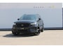 Volvo XC40 2.0 177PK Automaat Plus Black Edition 20" lichtmetalen velgen / Google infotainment / Stoelverwarming en Stuurwielverwarming / Draadloos opladen / Cruise control / Getinte ramen vanaf de B-stijl