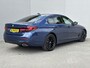 BMW 5-Serie 520e High Executive / Elektrische stoelen & geheugen / Stuur- en stoelverwarming / Apple Carplay Android / 18" LM wielen / wit Leer / EAER 52 km