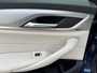 BMW 5-Serie 520e High Executive / Elektrische stoelen & geheugen / Stuur- en stoelverwarming / Apple Carplay Android / 18" LM wielen / wit Leer / EAER 52 km