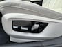 BMW 5-Serie 520e High Executive / Elektrische stoelen & geheugen / Stuur- en stoelverwarming / Apple Carplay Android / 18" LM wielen / wit Leer / EAER 52 km