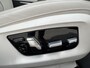 BMW 5-Serie 520e High Executive / Elektrische stoelen & geheugen / Stuur- en stoelverwarming / Apple Carplay Android / 18" LM wielen / wit Leer / EAER 52 km