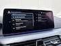 BMW 5-Serie 520e High Executive / Elektrische stoelen & geheugen / Stuur- en stoelverwarming / Apple Carplay Android / 18" LM wielen / wit Leer / EAER 52 km