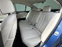 BMW 5-Serie 520e High Executive / Elektrische stoelen & geheugen / Stuur- en stoelverwarming / Apple Carplay Android / 18" LM wielen / wit Leer / EAER 52 km