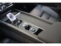 Volvo XC60 T8 406PK Ultra Executive Edition Dark | Executive | Luchtvering | B&W | 22" | Massage | HUD