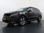 Kia Sorento T 230PK AUT-6 Hybrid 7-Pers. Pano-Dak Leer Adap.Cruise Bose®-Audio Stuur+Stoel+Achterbank Verwarming Elek.Stoelen Apple Carplay Android Auto DynamicPlusLine SOH 100% Elek.Achterklep Keyless Ecc Navi Camera Pdc Privacy Glas Lmv 19" Led DAB Isofix 1e Eigenaar 1.650KG Trekgewicht Origineel Nederlandse Auto